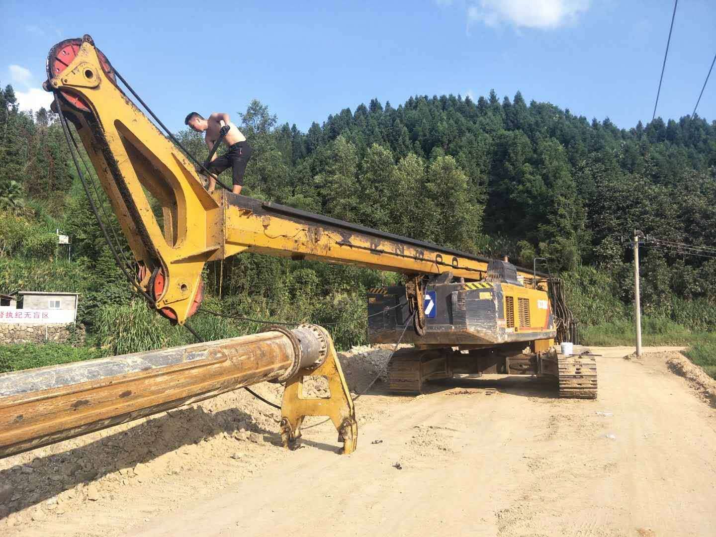 旋挖鉆機機手維修、操作.jpg